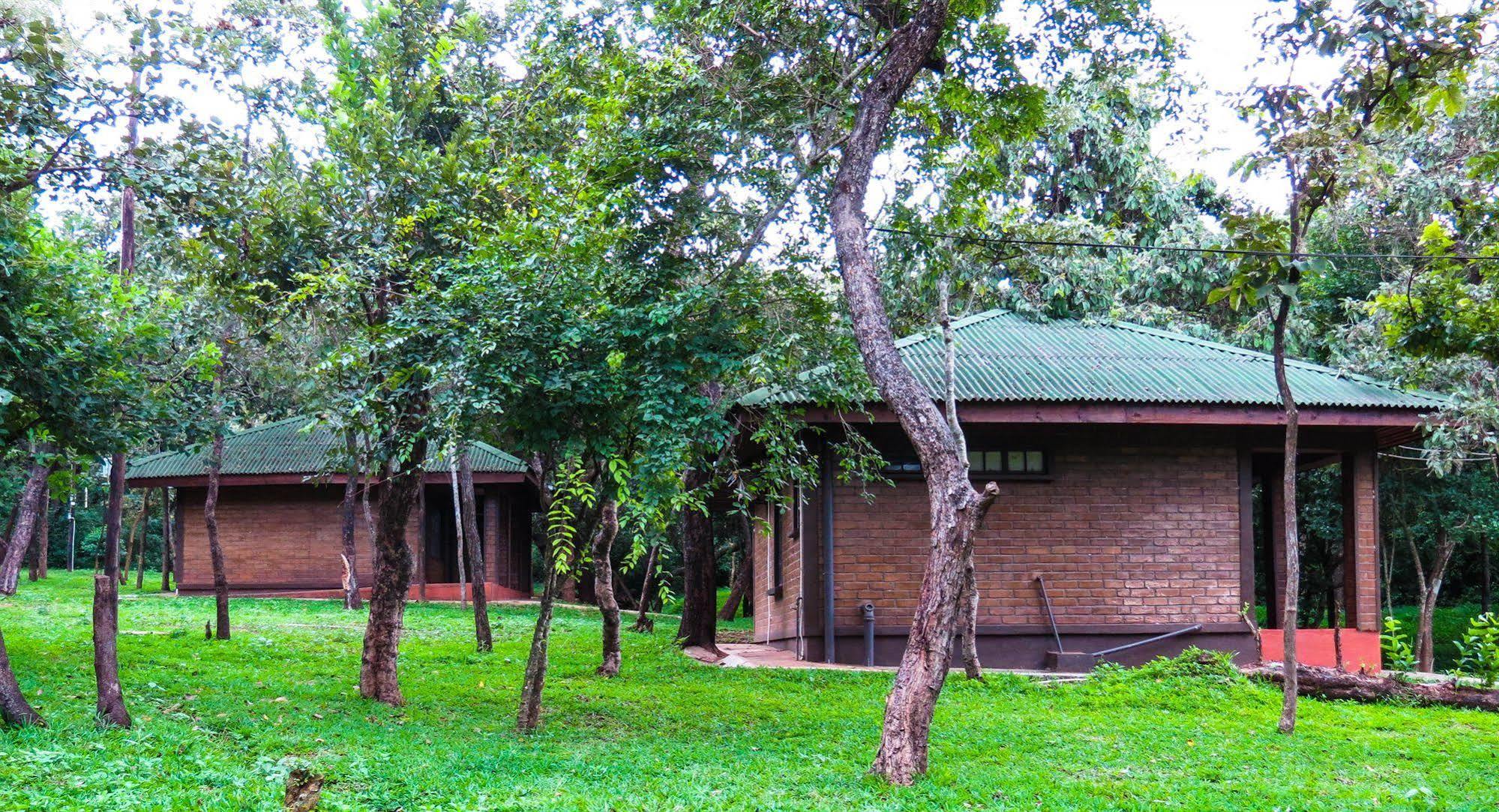 Hotel Woodlands Lilongwe Esterno foto