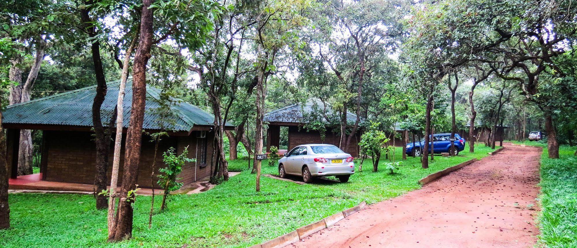 Hotel Woodlands Lilongwe Esterno foto