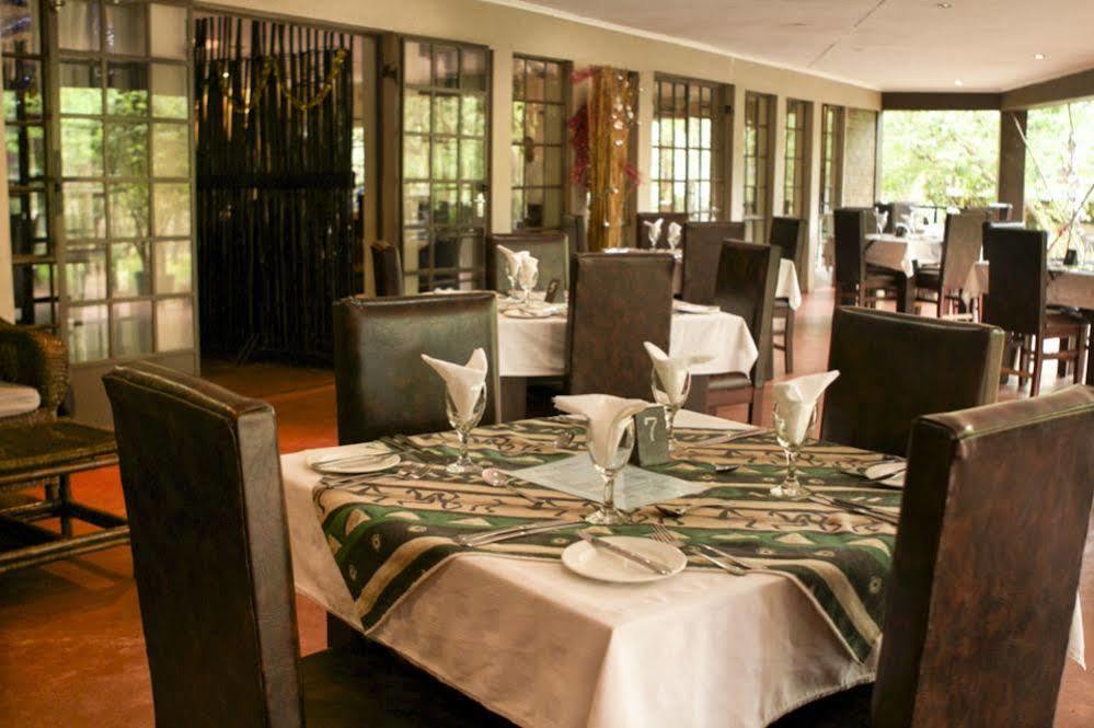 Hotel Woodlands Lilongwe Esterno foto